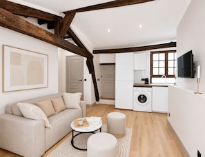 Interior detail - 1595 Chapon (Paris)