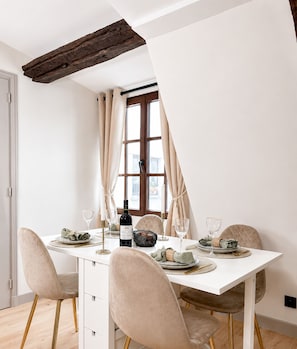 Comfort Apartment, Courtyard View | Living area - 1595 Chapon (Paris)