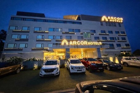 Fachada de la propiedad. Arcor Hotels Mysuru