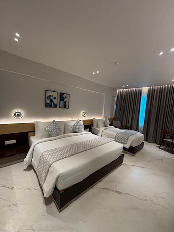 In-room safe, blackout drapes, soundproofing, iron/ironing board