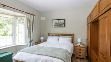 3 عدّة غرف نوم وبديكورات فريدة لكل غرفة وطراز فريد لكل وحدة