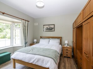 3 bedrooms, individually decorated, individually furnished, free WiFi