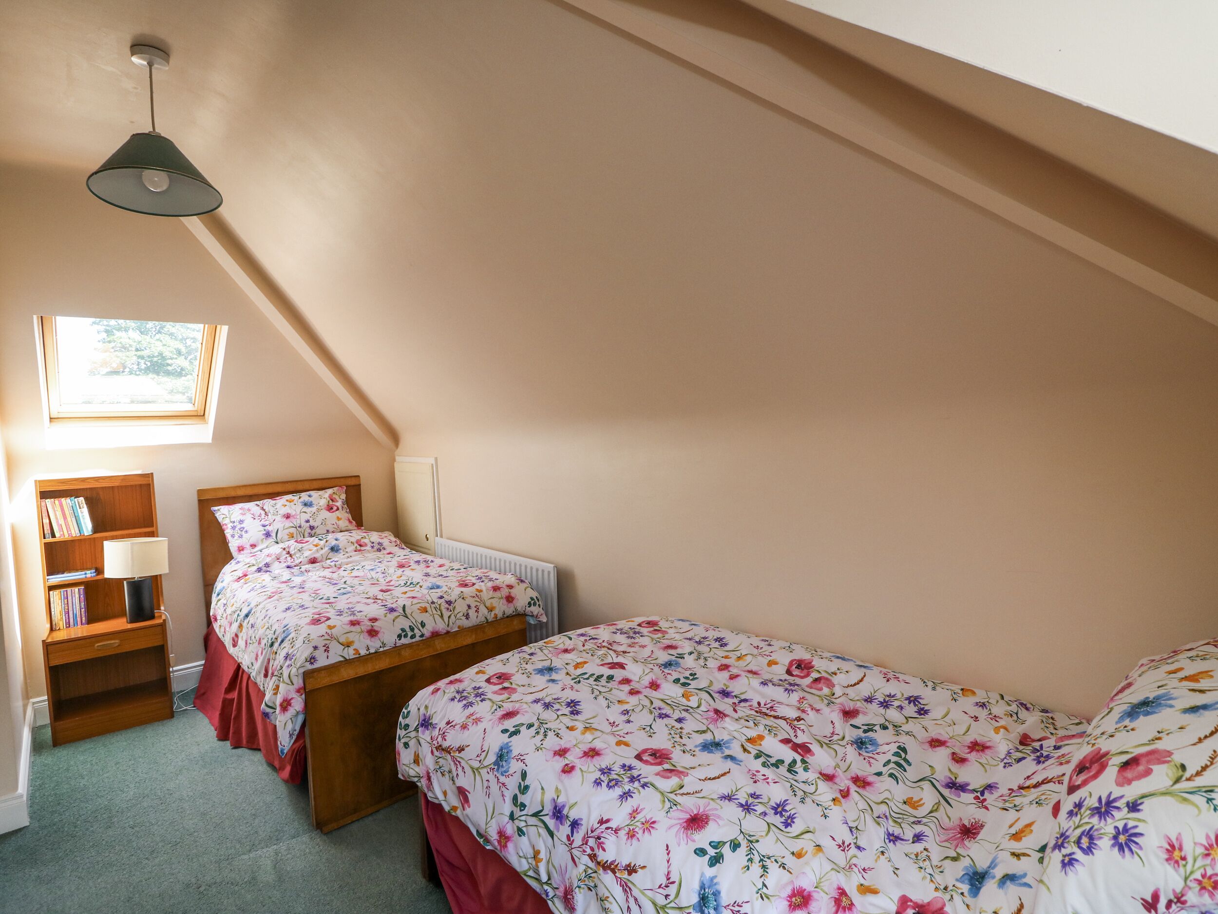 3 عدّة غرف نوم وبديكورات فريدة لكل غرفة وطراز فريد لكل وحدة