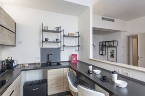Fridge, microwave, oven, dishwasher