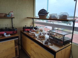 Desayuno bufé gratuito y diario