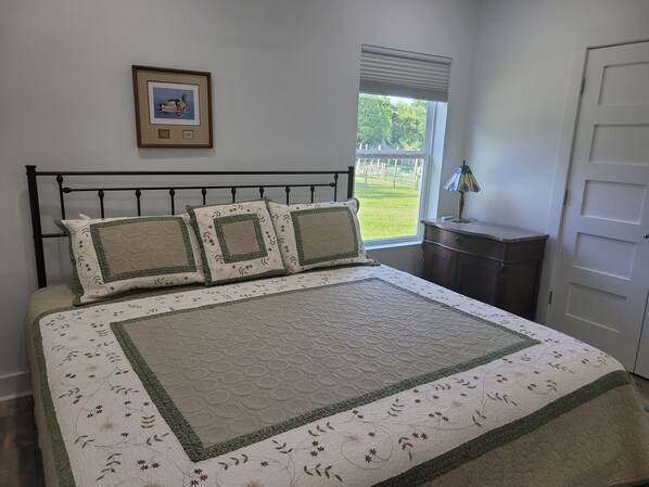 2 Schlafzimmer, Bügeleisen/Bügelbrett, kostenloses WLAN, Bettwäsche