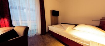 Guestified. MILO NOEL Hotel