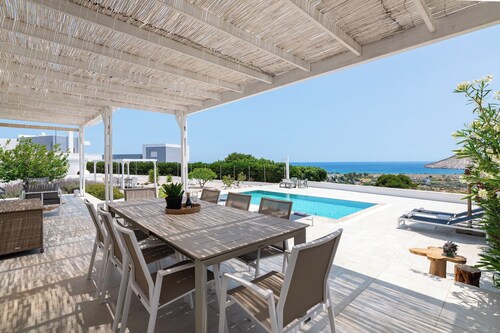 Hill & Sea View White Pearl