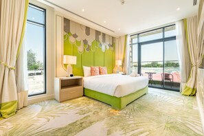 5 bedrooms, in-room safe, iron/ironing board, free WiFi