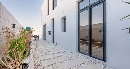 4BR Plus Maids Villa with Private Pool, Near Clubhouse by Deluxe Holiday Homes