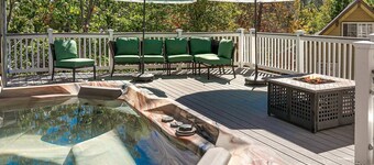 Elegant Home With Hot Tub And Sports Court 4 Bedroom Home