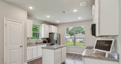 Spacious Lake Conroe Retreat Family-friendly 4 Bedroom Home