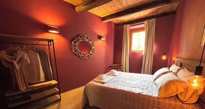 LoVi House, App. Bacchus. A finely renovated accommodation for Roman couples