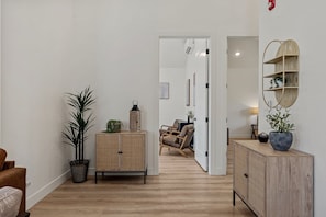 House, 4 Bedrooms | Interior