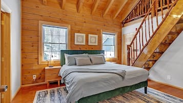 Cabin, 3 Bedrooms | 3 bedrooms, laptop workspace, free WiFi