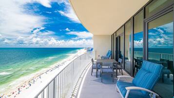 Condo, 3 Bedrooms | Property grounds