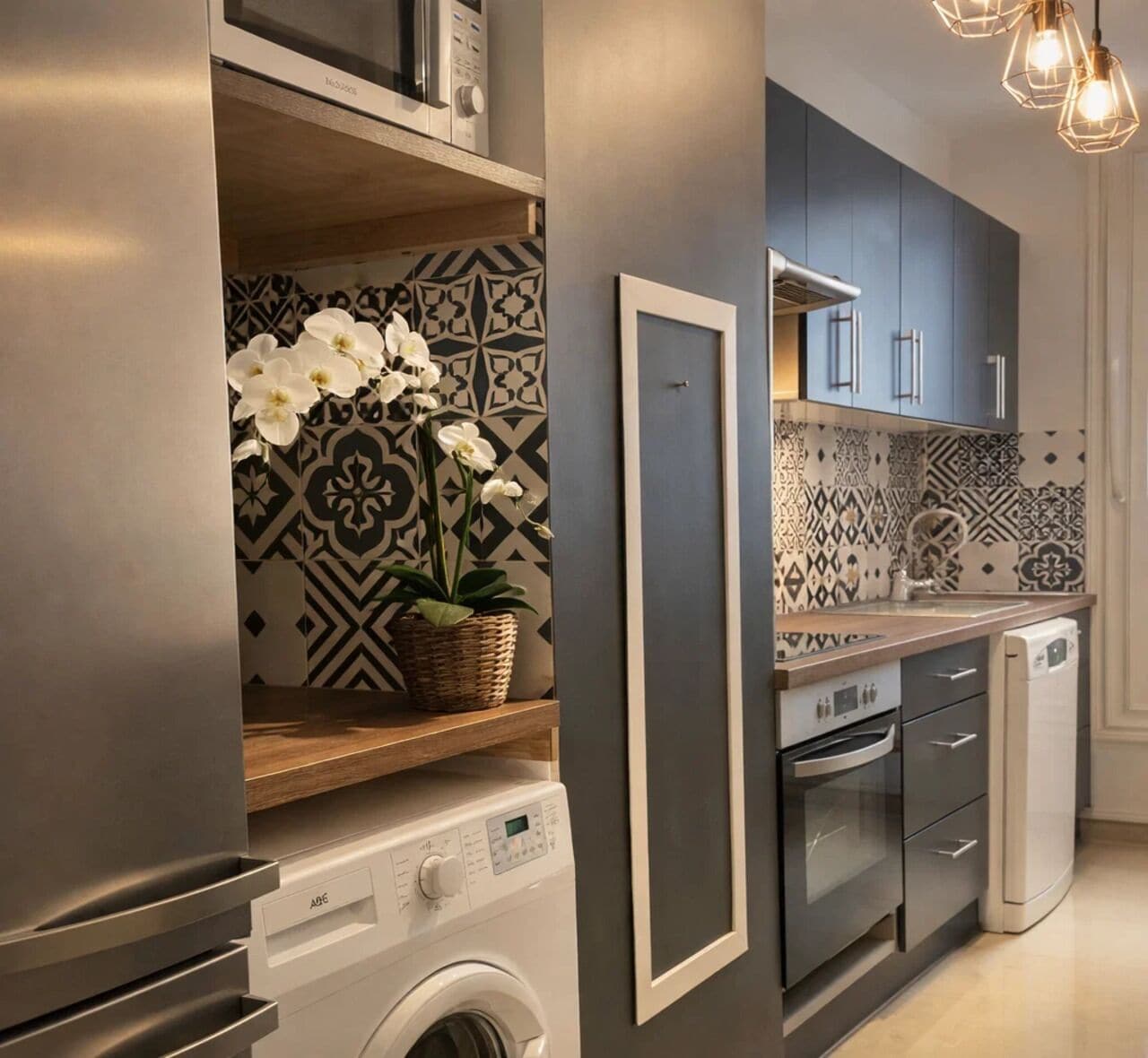 Family Apartment, City View | Private kitchen | Espresso maker, electric kettle, toaster, freezer