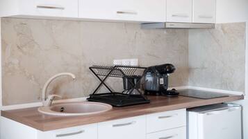 Coffee/tea maker, highchair, cookware/dishes/utensils