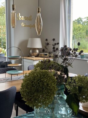 Dining - Cozy half of the house near the lake with barbecue, within walking distance of the bathing area & Satama (Wendisch Rietz)