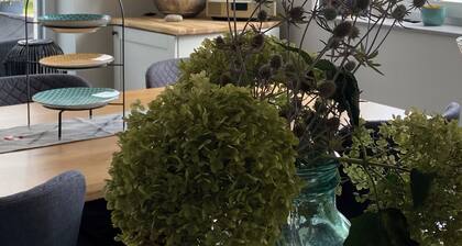 Cozy half of the house near the lake with barbecue, within walking distance of the bathing area & Satama