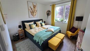 3 Schlafzimmer, Reisekinderbett, kostenloses WLAN, Bettwäsche