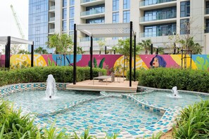 Vista frontal de la propiedad