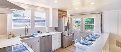 Fridge, microwave, coffee/tea maker, toaster