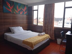 1 chambre, fer et planche à repasser, Wi-Fi, draps fournis