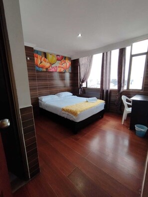1 chambre, fer et planche à repasser, Wi-Fi, draps fournis