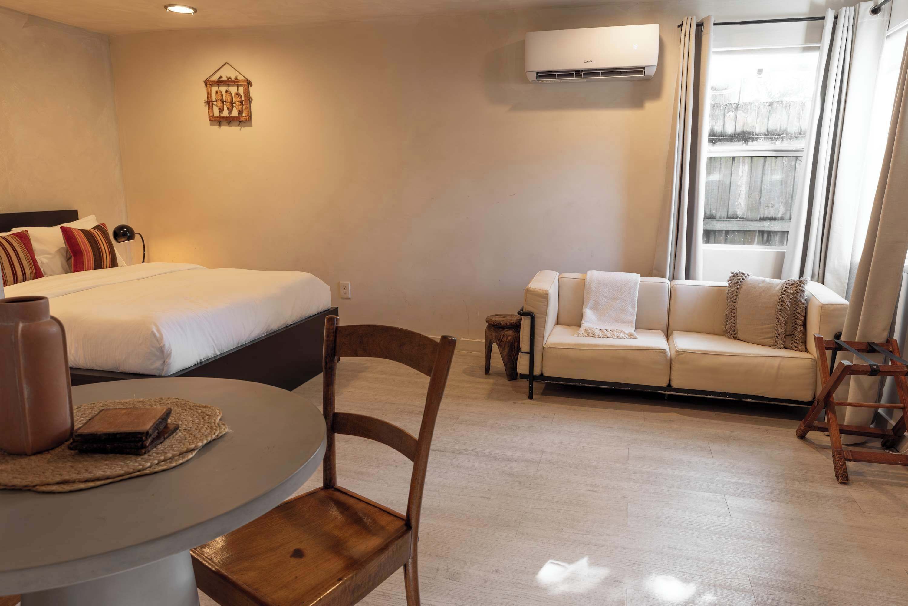 1 habitación, escritorio, wifi y ropa de cama 