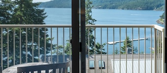 Adventure Awaits—Secluded Orcas Island Stay | Hillside 1941