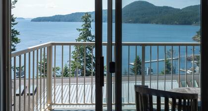Adventure Awaits—Secluded Orcas Island Stay | Hillside 1942