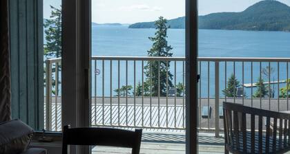Adventure Awaits—Secluded Orcas Island Stay | Hillside 1950