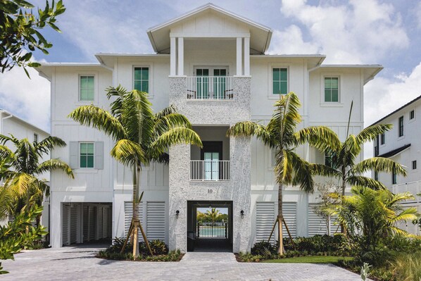 Exterior - The Dreamside House at Lunara Bay (Key West)