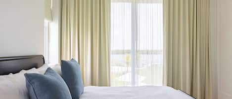 8 chambres, fer et planche à repasser, Wi-Fi, draps fournis