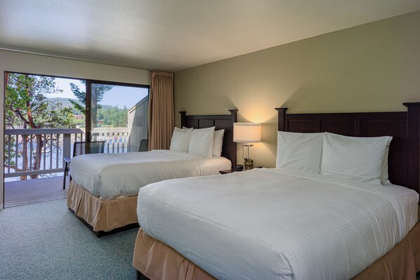 Desk, iron/ironing board, Internet, bed sheets