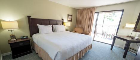 1 bedroom, desk, iron/ironing board, internet
