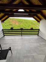 Deluxe Double room with King size bed, Garden View (3) | Terraço/pátio