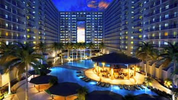 Condo, 1 Bedroom, Accessible | Pool | Outdoor pool