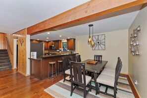 ハウス ベッド (複数台) パティオ マウンテンビュー (Tres Patos) | レストラン