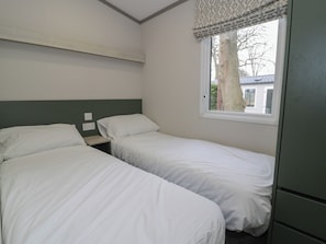 3 bedrooms, individually decorated, individually furnished, free WiFi