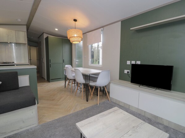 Living area - Woodlands Gold (Ruthin)