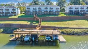 Exterior - Charming 2-bedroom townhome on Smith Mountain Lake (Hardy)