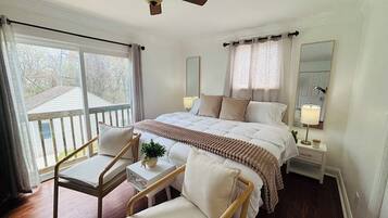 5 habitaciones, tabla de planchar con plancha, wifi y ropa de cama