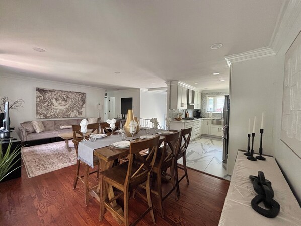 Interior - Upscale Escape with Private Garden-Perfect for Relax & Intimate Moments (Glen Burnie)