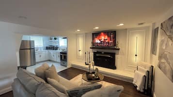 Televisión, chimenea