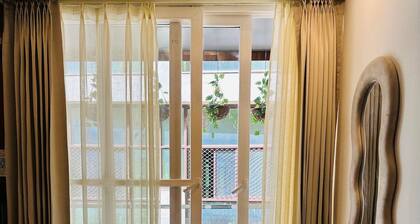 Hummingbird - A Luxury Stay