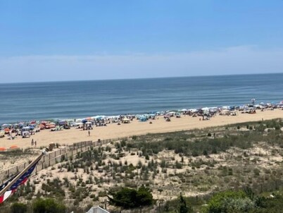 2 BR 2 BA Ocean Front Condo with side view of Ocean Pool, Elevator, Tennis