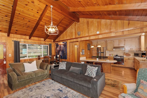 Cabin, Multiple Beds, Hot Tub, Mountain View (The Lazy Bear Cabin) | Living area | 42-inch flat-screen TV with digital channels, fireplace - The Lazy Bear Cabin - For 6! (Crestline)