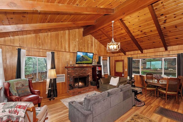 Cabin, Multiple Beds, Hot Tub, Mountain View (The Lazy Bear Cabin) | Living area | 42-inch flat-screen TV with digital channels, fireplace - The Lazy Bear Cabin - For 6! (Crestline)